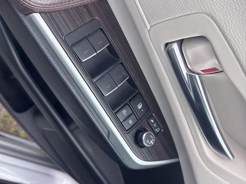 2023 Celestial Silver Metallic Toyota Sienna Platinum AWD Van