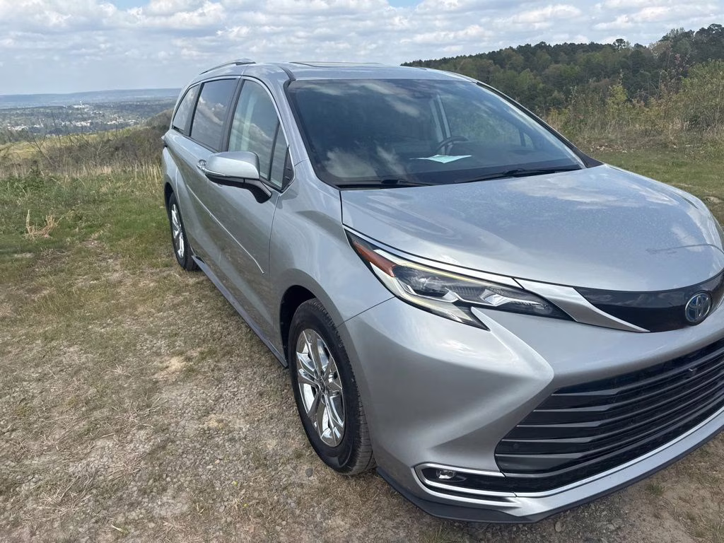 2023 Celestial Silver Metallic Toyota Sienna Platinum AWD Van