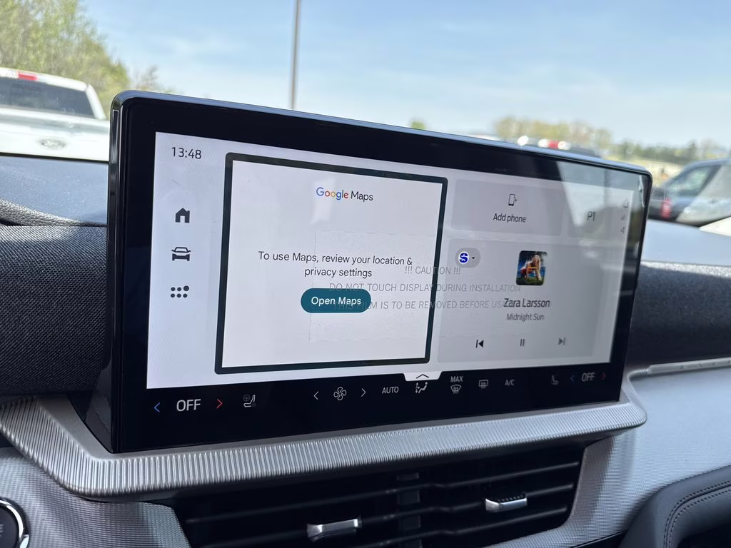 2026 Space White Metallic Ford Explorer Active RWD SUV