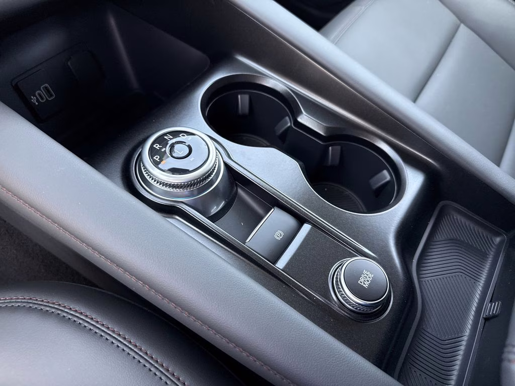 2026 Space White Metallic Ford Explorer Active RWD SUV