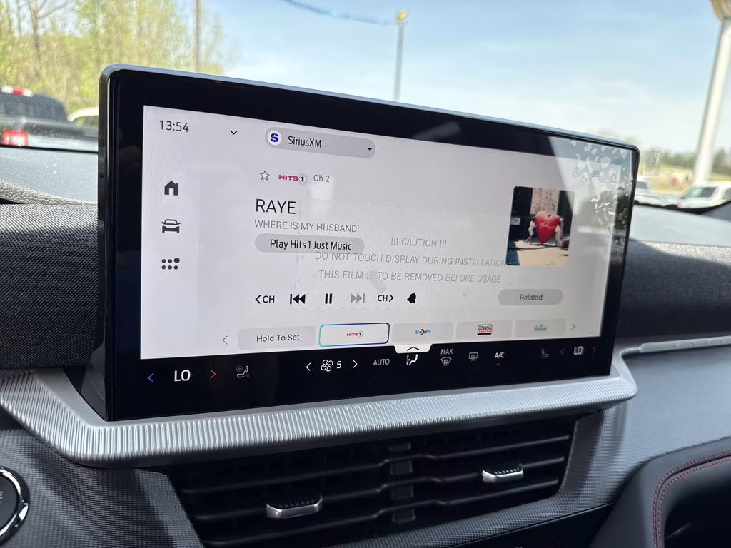 2026 Star White Metallic Tri-Coat Ford Explorer ST-Line 4X4 SUV