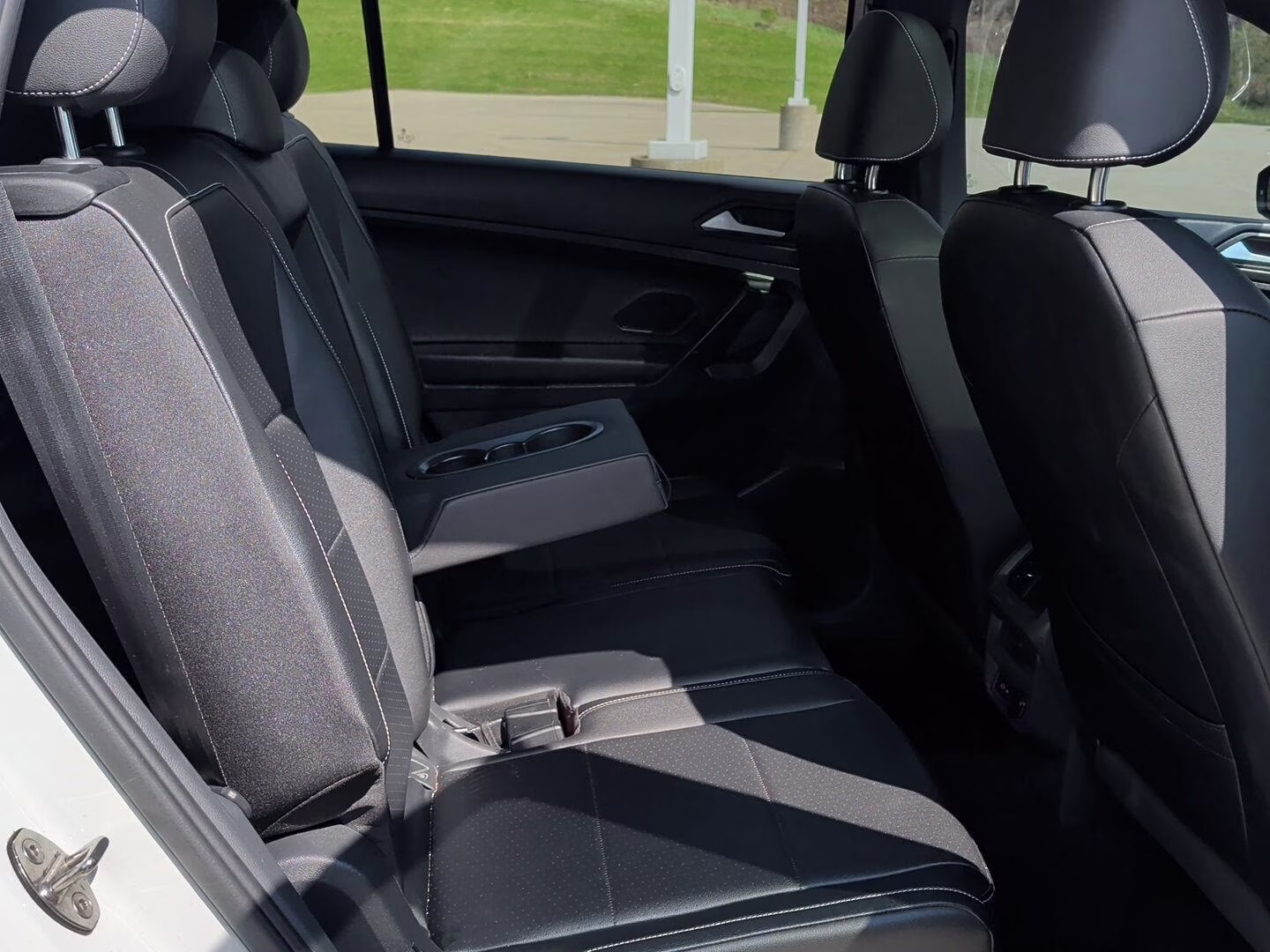 2021 Pure White Volkswagen Tiguan SE R-Line Black FWD SUV