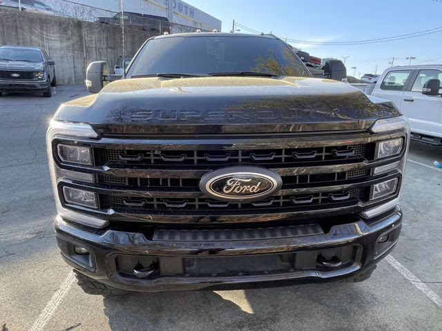 2023 Black Metallic Ford Super Duty F-250 SRW XLT 4X4 Truck