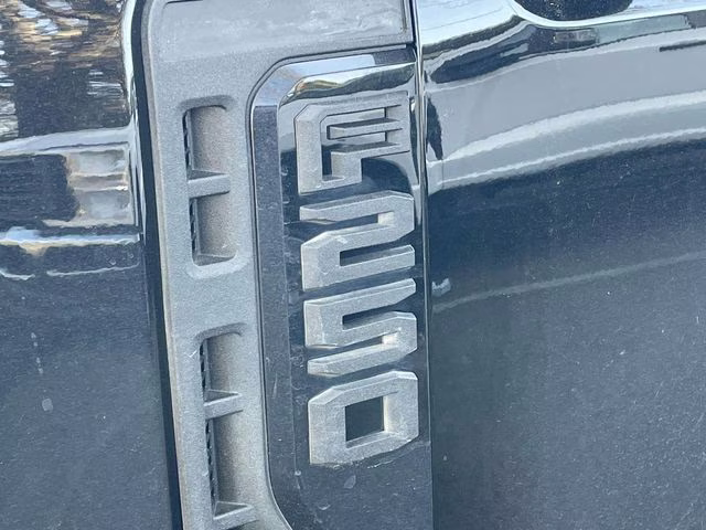 2023 Black Metallic Ford Super Duty F-250 SRW XLT 4X4 Truck
