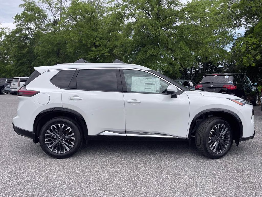 2026 Everest White Pearl Tricoat Nissan Rogue Platinum AWD SUV