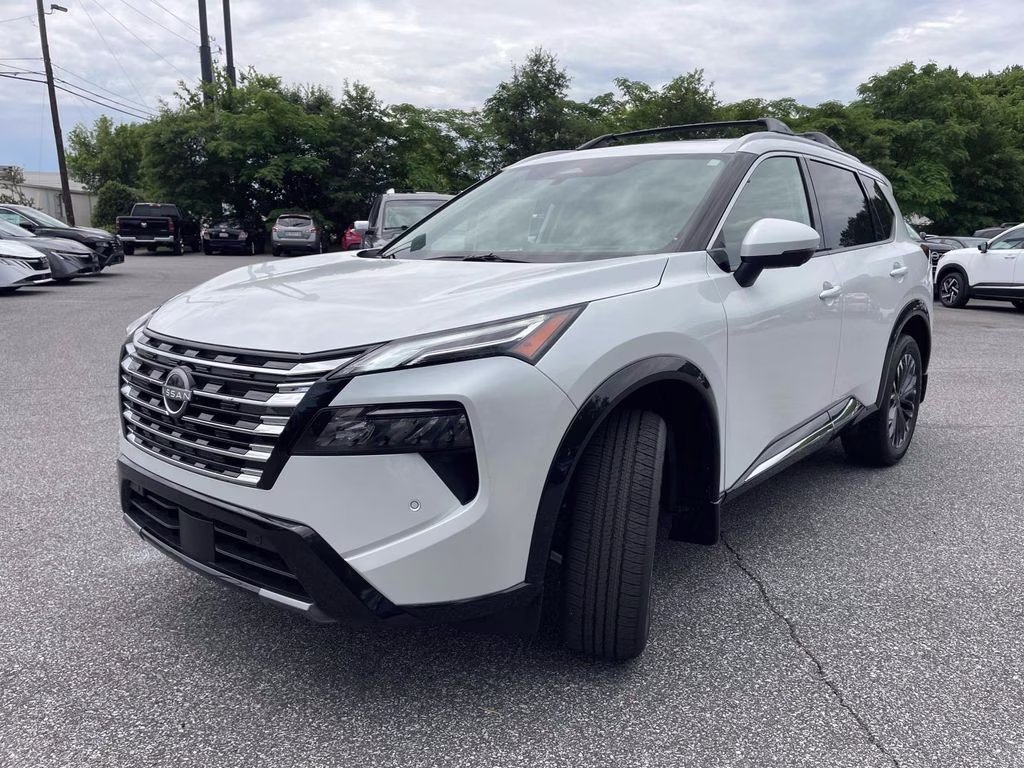 2026 Everest White Pearl Tricoat Nissan Rogue Platinum AWD SUV