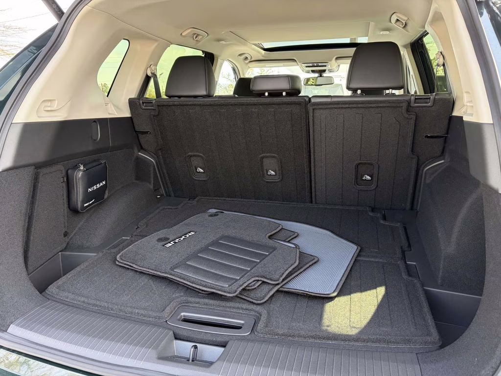 2026 Obsidian Green Nissan Rogue Platinum AWD SUV