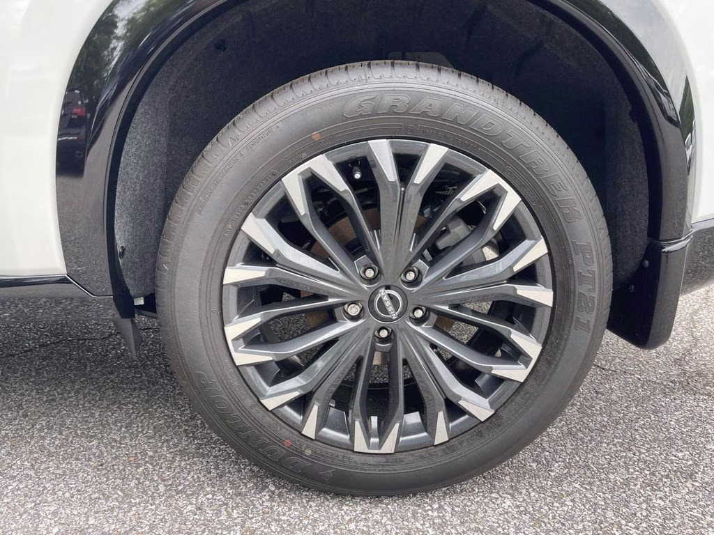 2026 Everest White Pearl Tricoat Nissan Rogue Platinum AWD SUV