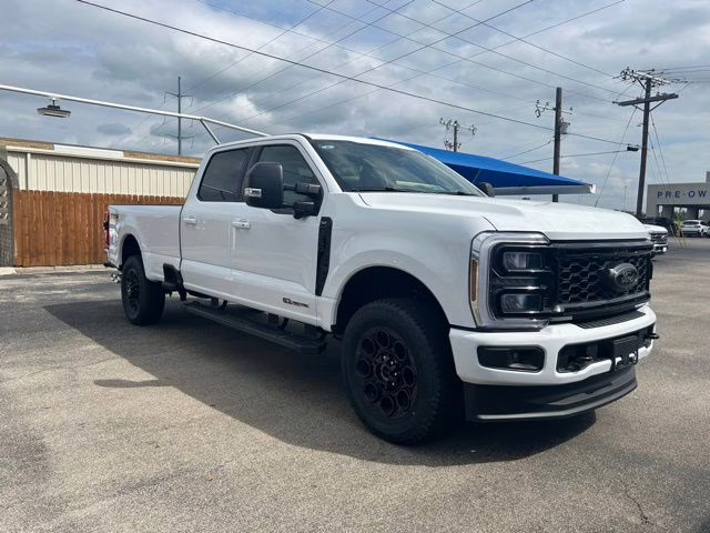 2026 Oxford White Ford Super Duty F-350 SRW XLT 4X4 Truck