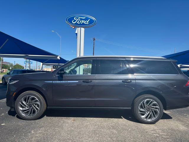 2026 Starlight Lincoln Navigator L Reserve 4X4 SUV