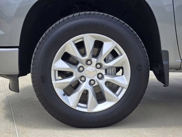 2025 Sterling Gray Metallic Chevrolet Silverado 1500 Custom 4X4 Truck