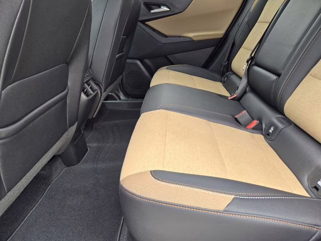 2026 Polar White Tricoat Chevrolet Equinox ACTIV FWD SUV