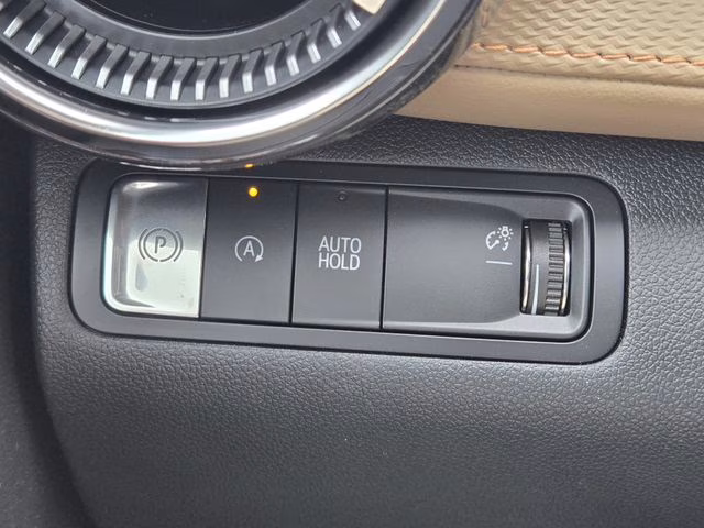 2026 Polar White Tricoat Chevrolet Equinox ACTIV FWD SUV