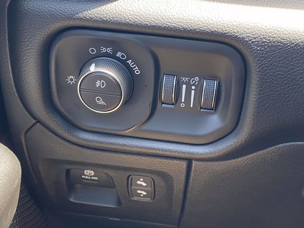 2026 Hydro Blue Pearlcoat Ram 1500 Big Horn/Lone Star 4X4 Truck