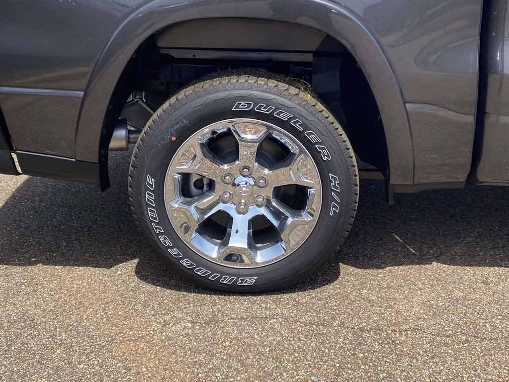 2026 Granite Crystal Metallic Clearcoat Ram 1500 Big Horn/Lone Star 4X4 Truck