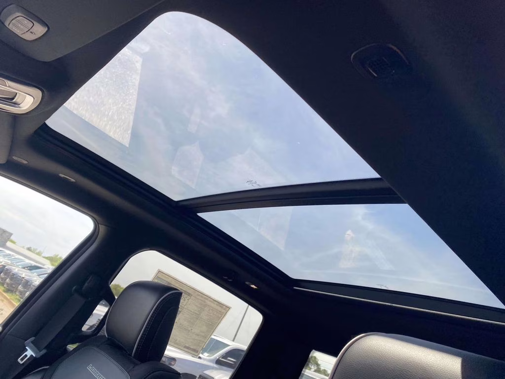 2026 Ivory White Tri-Coat Pearlcoat Ram 1500 Laramie 4X4 Truck