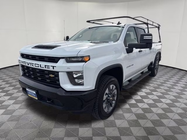 2022 Summit White Chevrolet Silverado 2500HD Custom 4X4 Truck