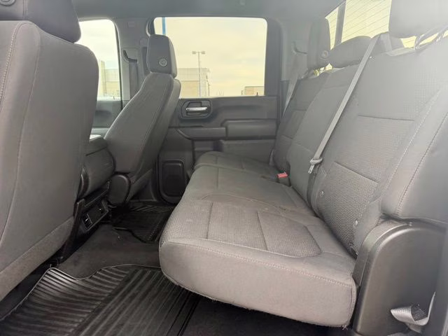 2022 Summit White Chevrolet Silverado 2500HD Custom 4X4 Truck