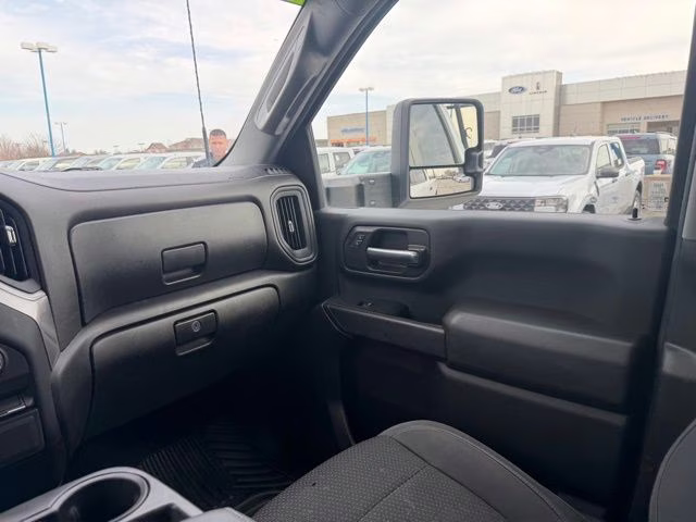 2022 Summit White Chevrolet Silverado 2500HD Custom 4X4 Truck