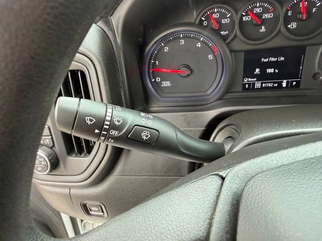 2022 Summit White Chevrolet Silverado 2500HD Custom 4X4 Truck