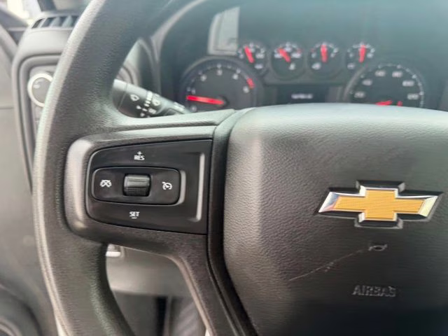 2022 Summit White Chevrolet Silverado 2500HD Custom 4X4 Truck