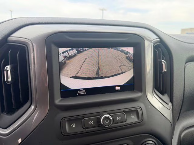 2022 Summit White Chevrolet Silverado 2500HD Custom 4X4 Truck