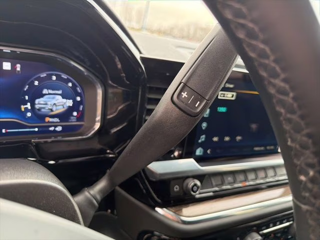 2023 Summit White Chevrolet Silverado 1500 LT 4X4 Truck