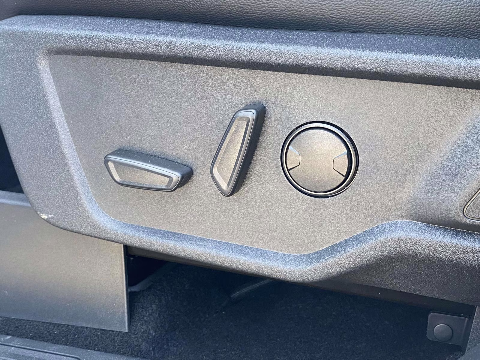 2026 Oxford White Ford Bronco Outer Banks 4X4 SUV