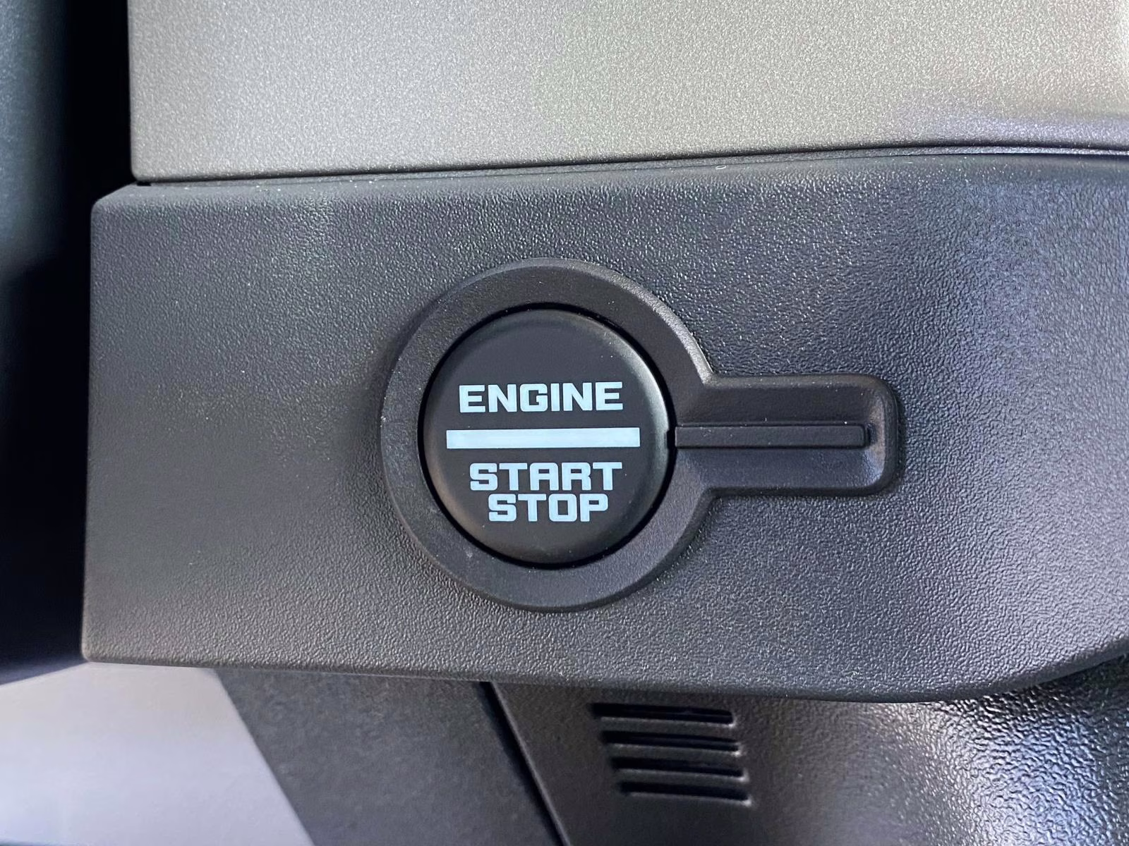 2026 Oxford White Ford Bronco Outer Banks 4X4 SUV