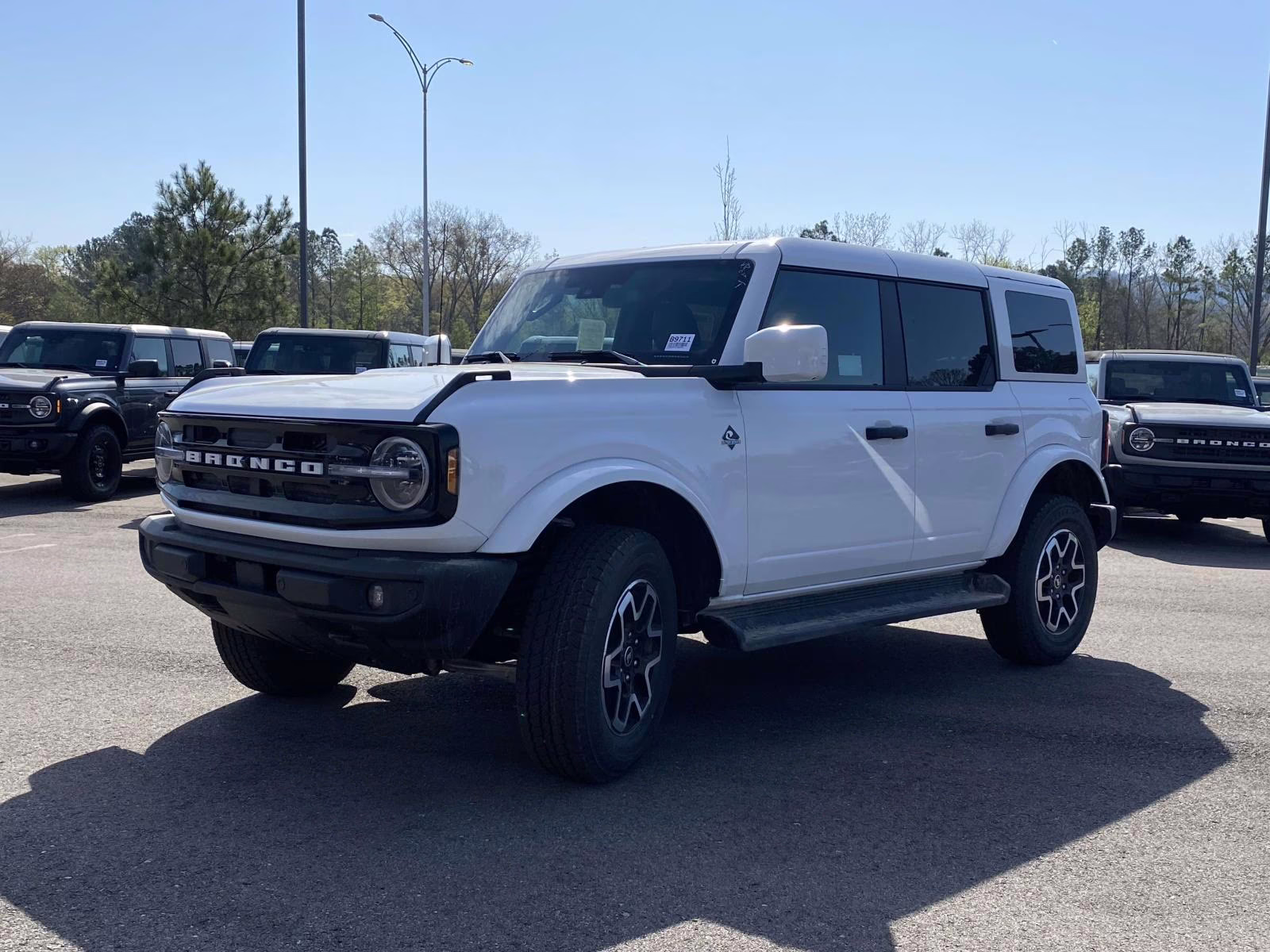 2026 Oxford White Ford Bronco Outer Banks 4X4 SUV
