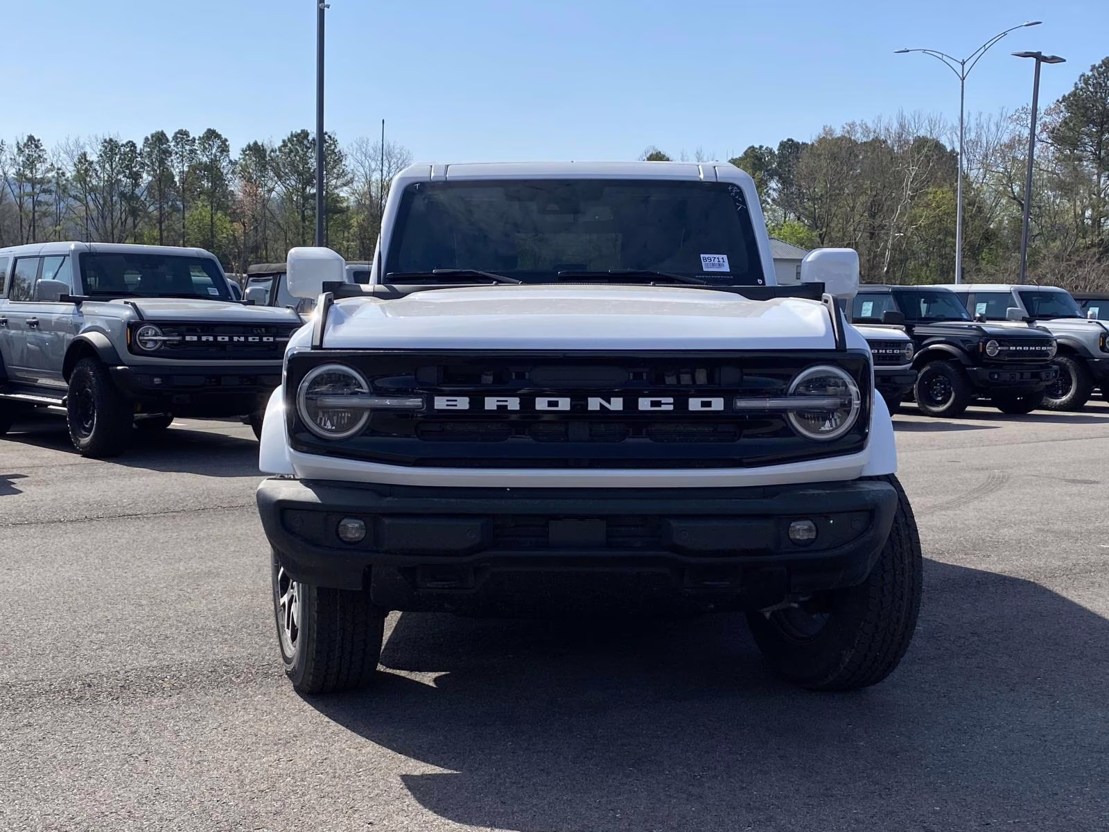 2026 Oxford White Ford Bronco Outer Banks 4X4 SUV
