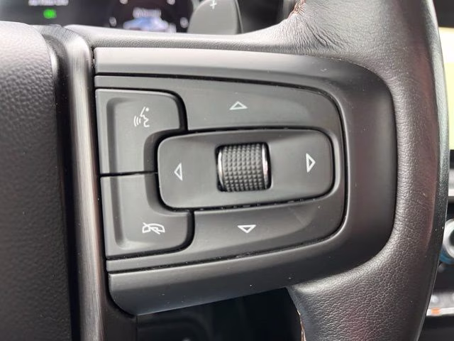 2023 Summit White GMC Sierra 1500 AT4 4X4 Truck