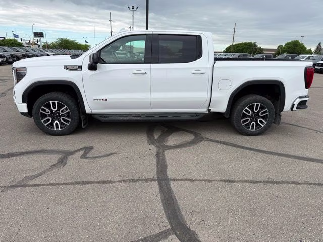 2023 Summit White GMC Sierra 1500 AT4 4X4 Truck