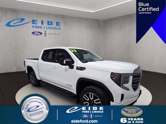 2023 Summit White GMC Sierra 1500 AT4 4X4 Truck