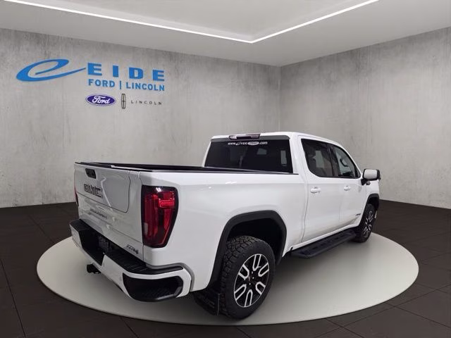 2023 Summit White GMC Sierra 1500 AT4 4X4 Truck