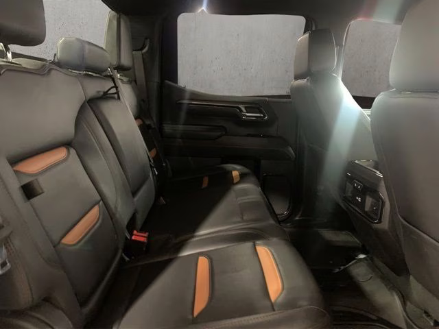 2023 Summit White GMC Sierra 1500 AT4 4X4 Truck