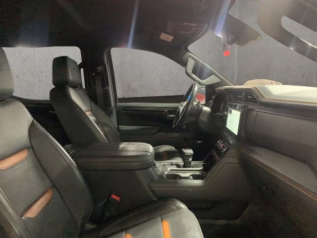 2023 Summit White GMC Sierra 1500 AT4 4X4 Truck