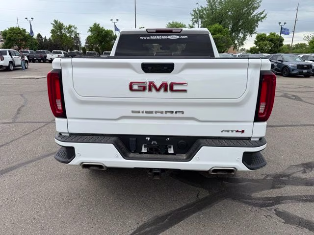 2023 Summit White GMC Sierra 1500 AT4 4X4 Truck