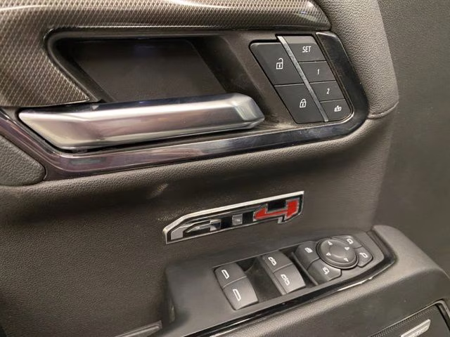 2024 Summit White GMC Sierra 1500 AT4 4X4 Truck