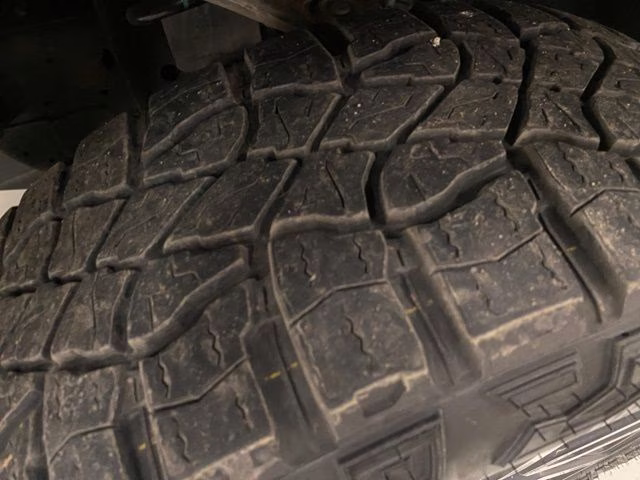 2024 Summit White GMC Sierra 1500 AT4 4X4 Truck