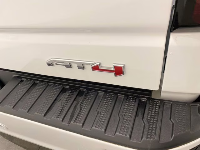 2024 Summit White GMC Sierra 1500 AT4 4X4 Truck