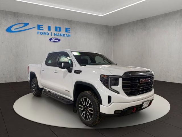 2023 Summit White GMC Sierra 1500 AT4 4X4 Truck