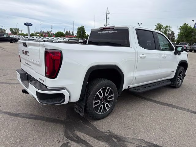 2023 Summit White GMC Sierra 1500 AT4 4X4 Truck