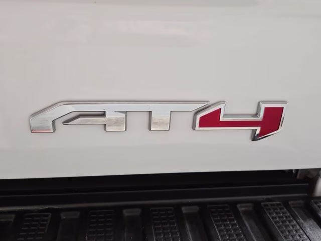 2023 Summit White GMC Sierra 1500 AT4 4X4 Truck