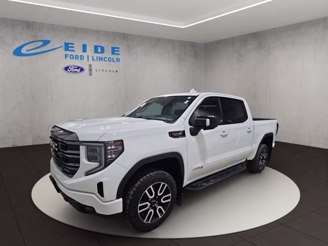 2023 Summit White GMC Sierra 1500 AT4 4X4 Truck
