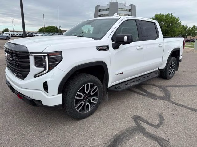 2023 Summit White GMC Sierra 1500 AT4 4X4 Truck