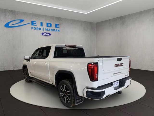 2023 Summit White GMC Sierra 1500 AT4 4X4 Truck