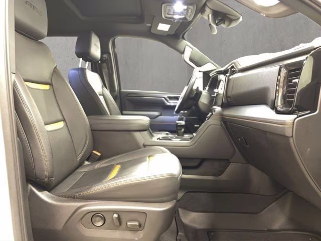 2024 Summit White GMC Sierra 1500 AT4 4X4 Truck