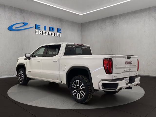 2024 Summit White GMC Sierra 1500 AT4 4X4 Truck