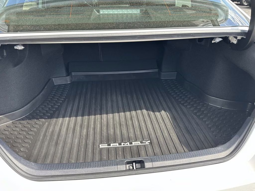 2023 Ice Toyota Camry Hybrid XSE FWD Sedan